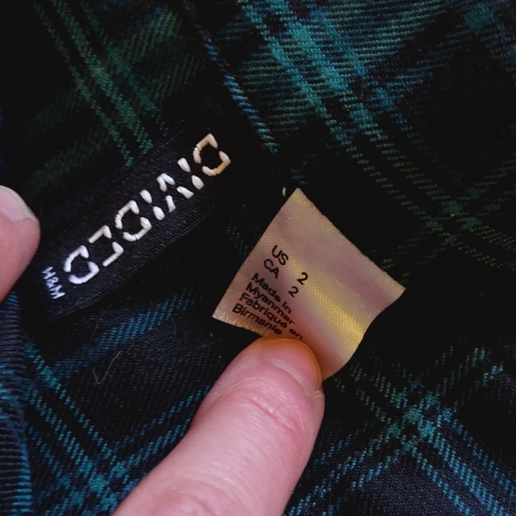 Green Plaid Skirt - Picture 3 of 10